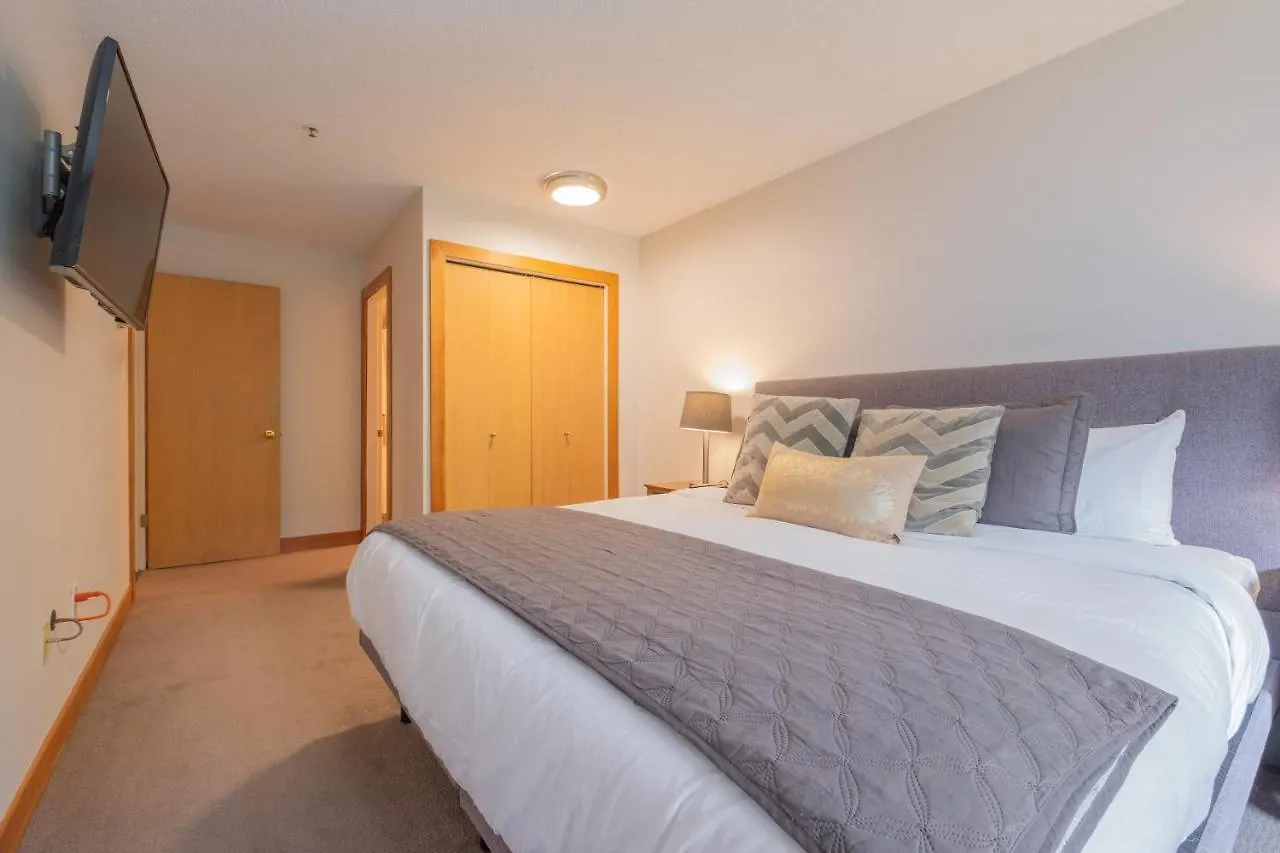 Glaciers Lodge By Outpost Whistler Canada